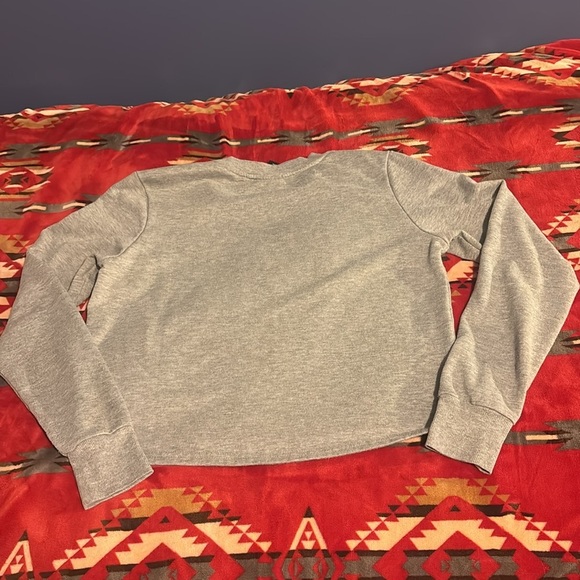 Rue 21 Girls large crewneck with Tiger. Gray - Picture 6 of 6
